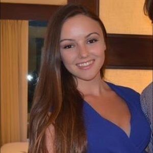 Meet your Posher, Becca